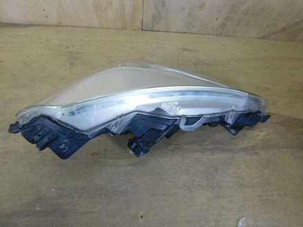 фара левая Toyota Vitz NSP130 135