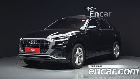 Audi Q8 45 TDI Quattro Premium — 2021
