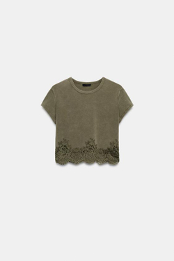 ZARA УКОРОЧЕННАЯ ФУТБОЛКА С КРУЖЕВОМ, ХАКИ