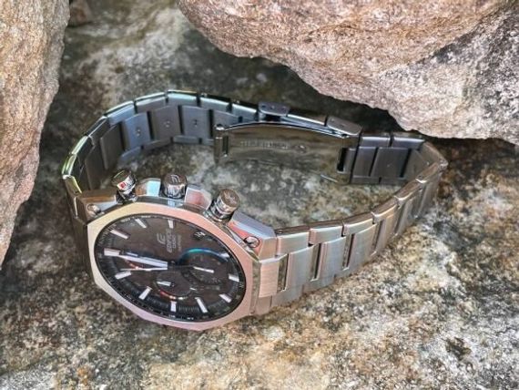 Мужские часы Casio Edifice EQB-1100D-1A