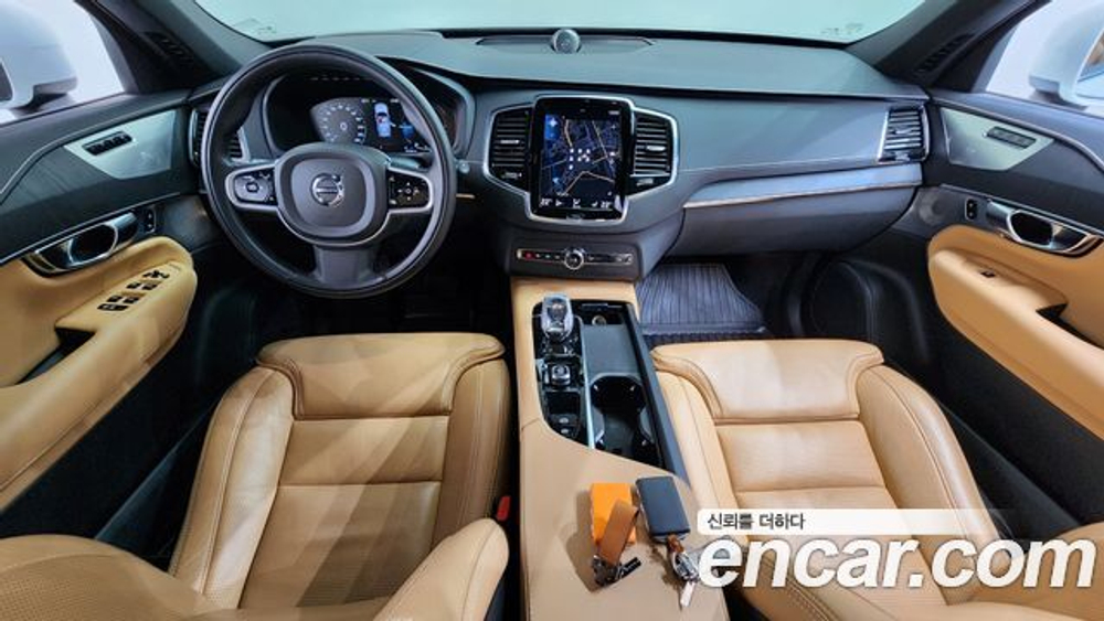 Volvo XC90 T8 — 2022