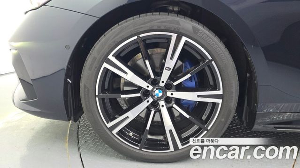 BMW 5-Series 530i xDrive M Sport — 2025