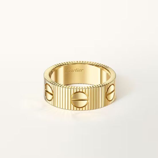 Кольцо Cartier LOVE Unlimited ring flexible в желтом золоте