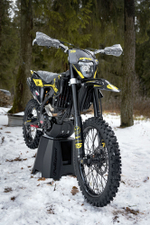 T5 Black Twister