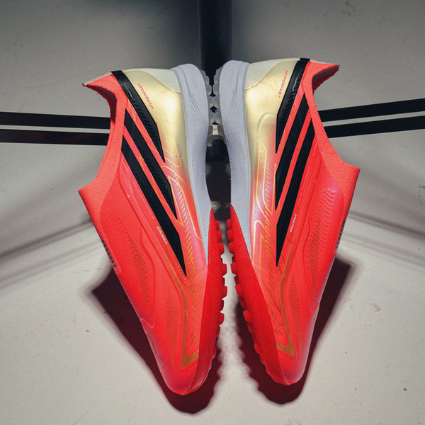 TF / Adidas F50 Hyperfast Laceless / Red