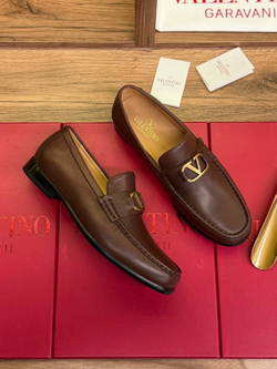 Лоферы Valentino