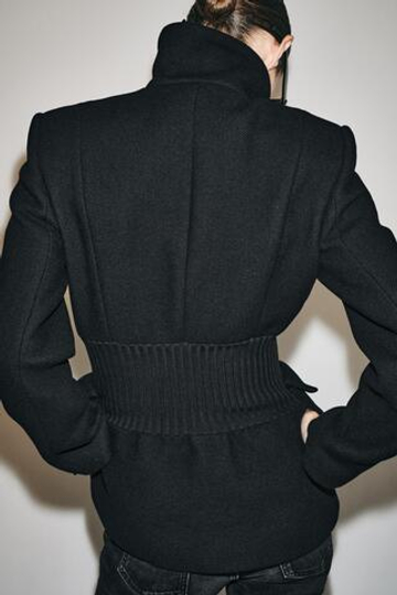 ZARA КУРТКА С ПОДПЛЕЧНИКАМИ И ШЕРСТЬЮ — ZW COLLECTION, ЧЕРНЫЙ