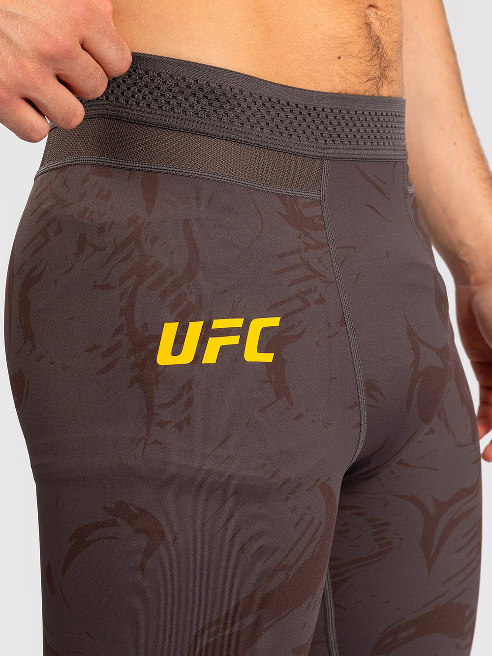 Тайтсы UFC Fusion by Venum Fight Week Dark Brown