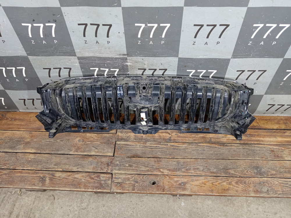 Решетка радиатора Geely Monjaro 21-нв Б/У Оригинал 6608162198