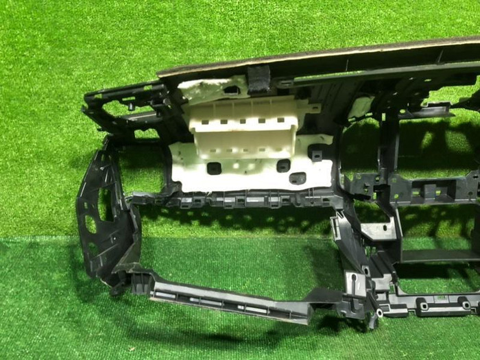 Торпедо Toyota Land Cruiser 200 (2015-2021)