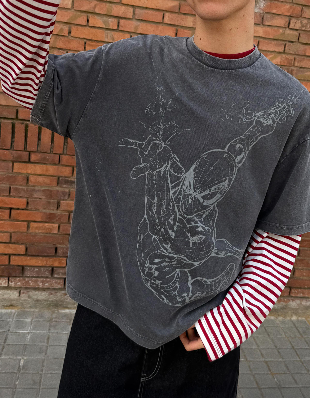 Мужская футболка с коротким рукавом SPIDER-MAN - BERSHKA