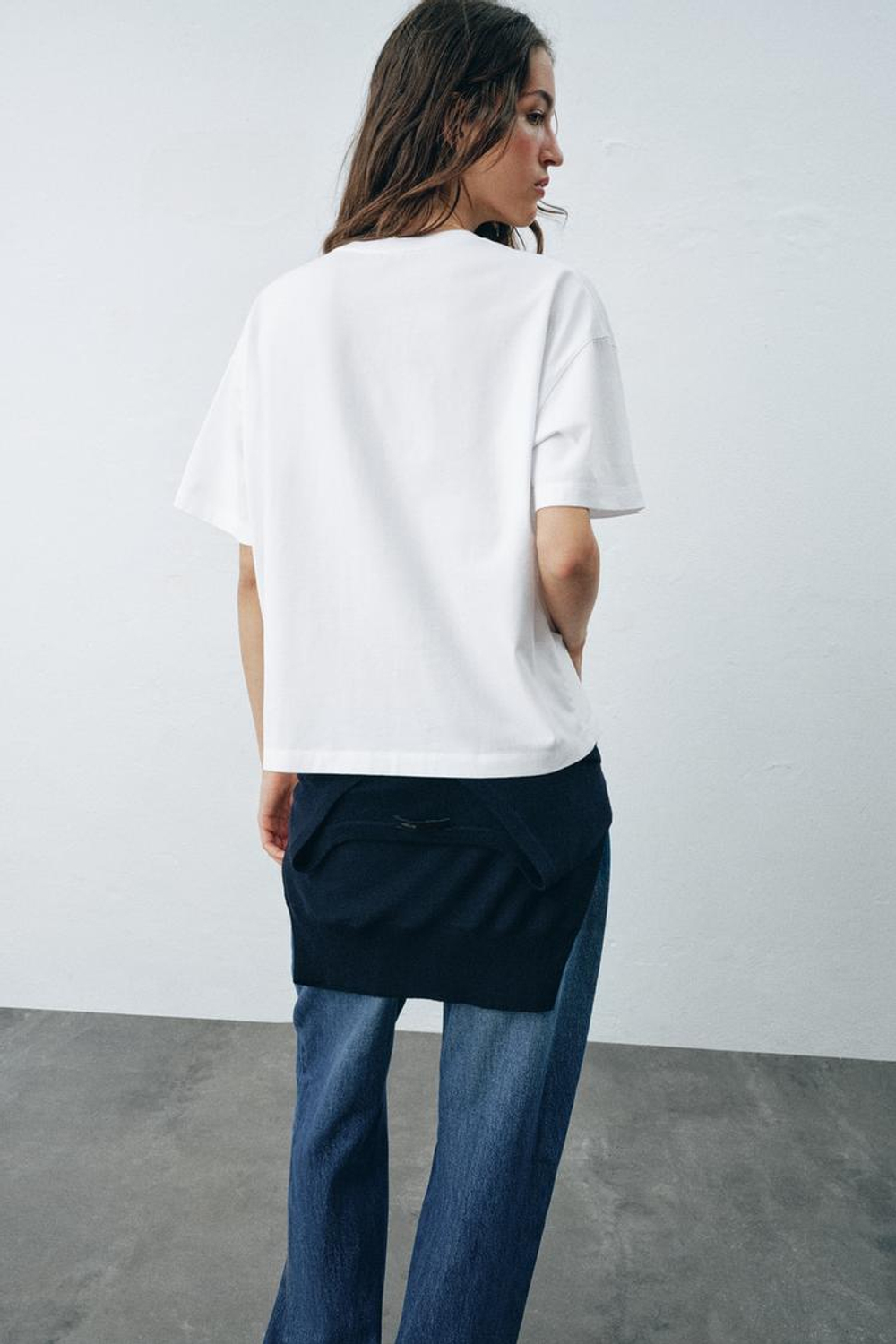 ZARA ФУТБОЛКА С ЦВЕТКОМ, БЕЛЫЙ