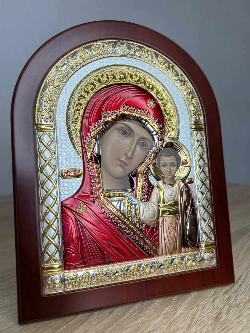 Казанская БМ, икона арочная, красное дерево, эмаль 150х200