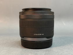 Canon RF 35mm 1.8 Macro IS STM