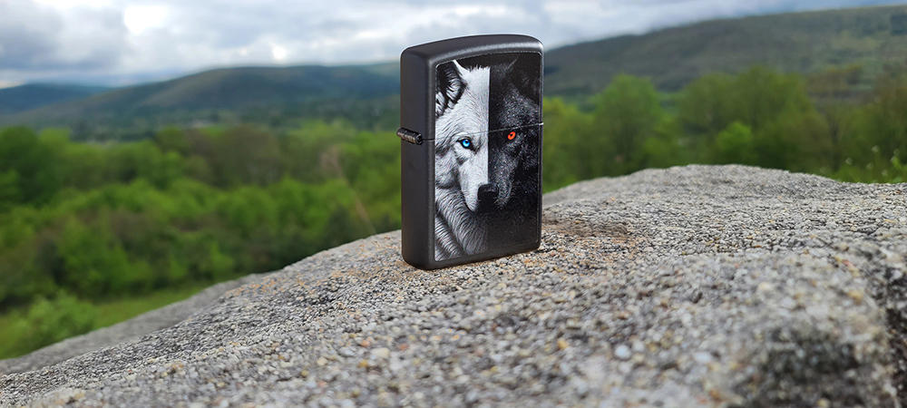 Зажигалка ZIPPO 46694 Two Wolves