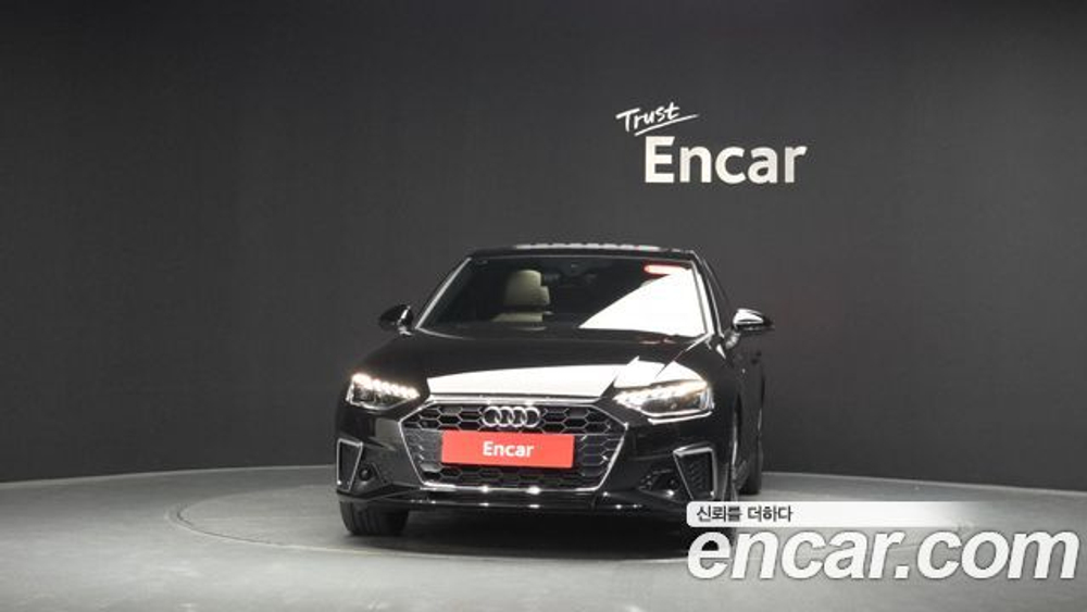 Audi A4 40 TFSI Premium — 2023