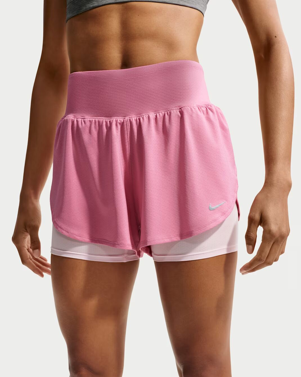 Nike Flow Женские сетчатые шорты для бега Dri-FIT 2 в 1 - NIKE