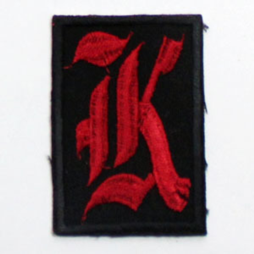 Нашивка буква "K" (красная)