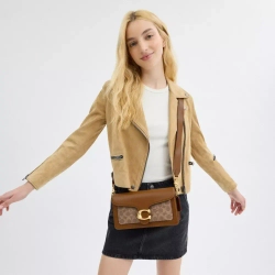 COACH СУМКА ЧЕРЕЗ ПЛЕЧО SIGNATURE CANVAS TABBY 26, КОРИЧНЕВЫЙ