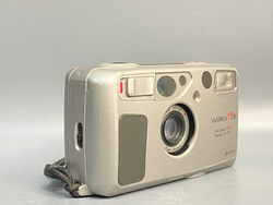 Yashica T5D