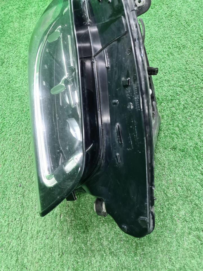 Фара левая Mercedes E W213 (2020-2023) LED