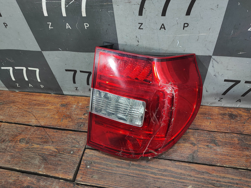 Фонарь задний правый Skoda Yeti 13-18 Б/У Оригинал 5LD945096