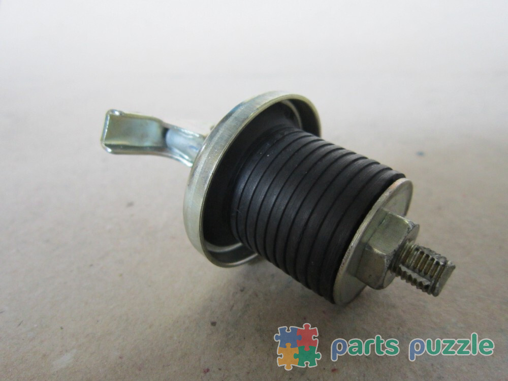 Крышка маслозаливной горловины / OIL FILLER CAP АРТ: CH11103