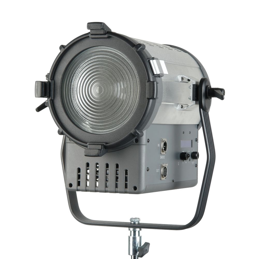 Светодиодный осветитель GreenBean Fresnel 300 LED X3 DMX
