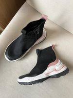 Кроссовки Zara