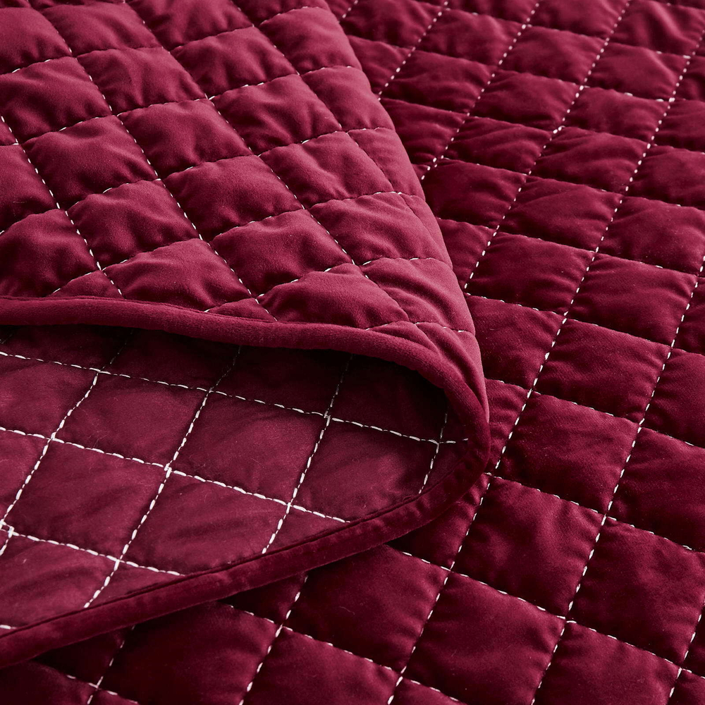 Покрывало 240x260 и 2 наволочки 50х70 Sofi De MarkO Мартин бордовое