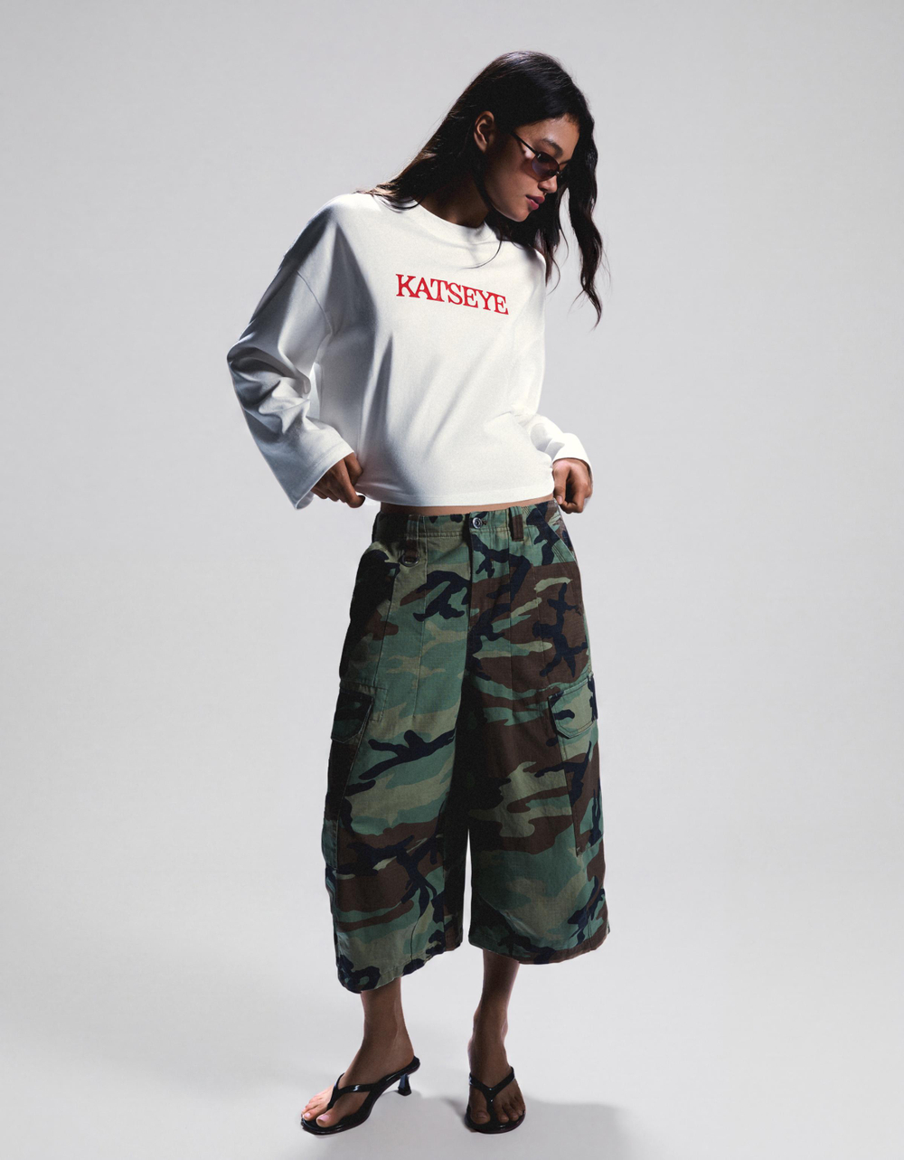 Женский лонгслив с принтом KATSEYE - BERSHKA