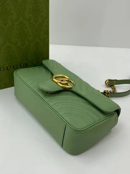 Сумка через плечо Gucci GG Marmont с матовой отделкой зеленый