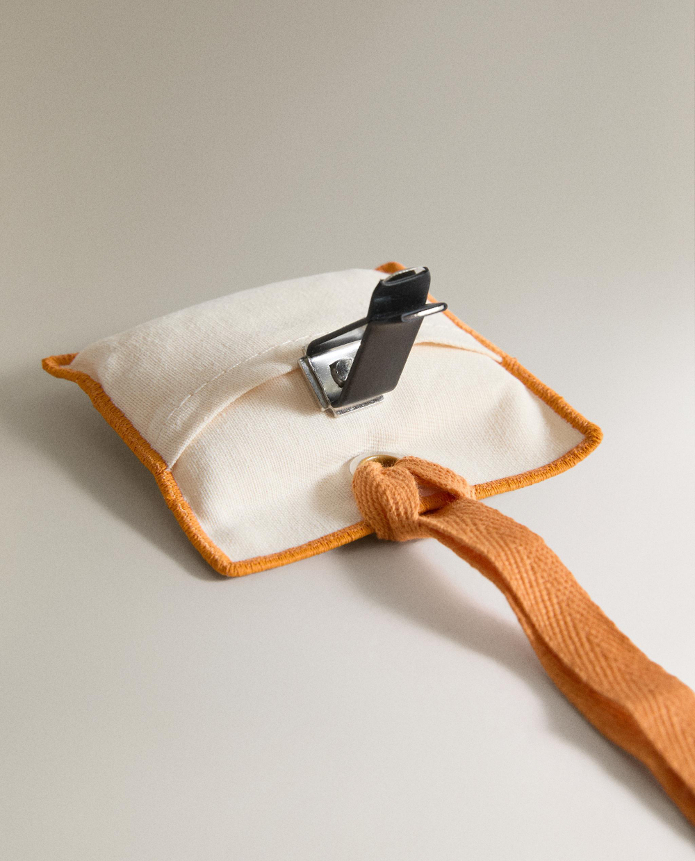 Ароматизатор для автомобиля и шкафа Vetiver Mango Zara Home, фото 4