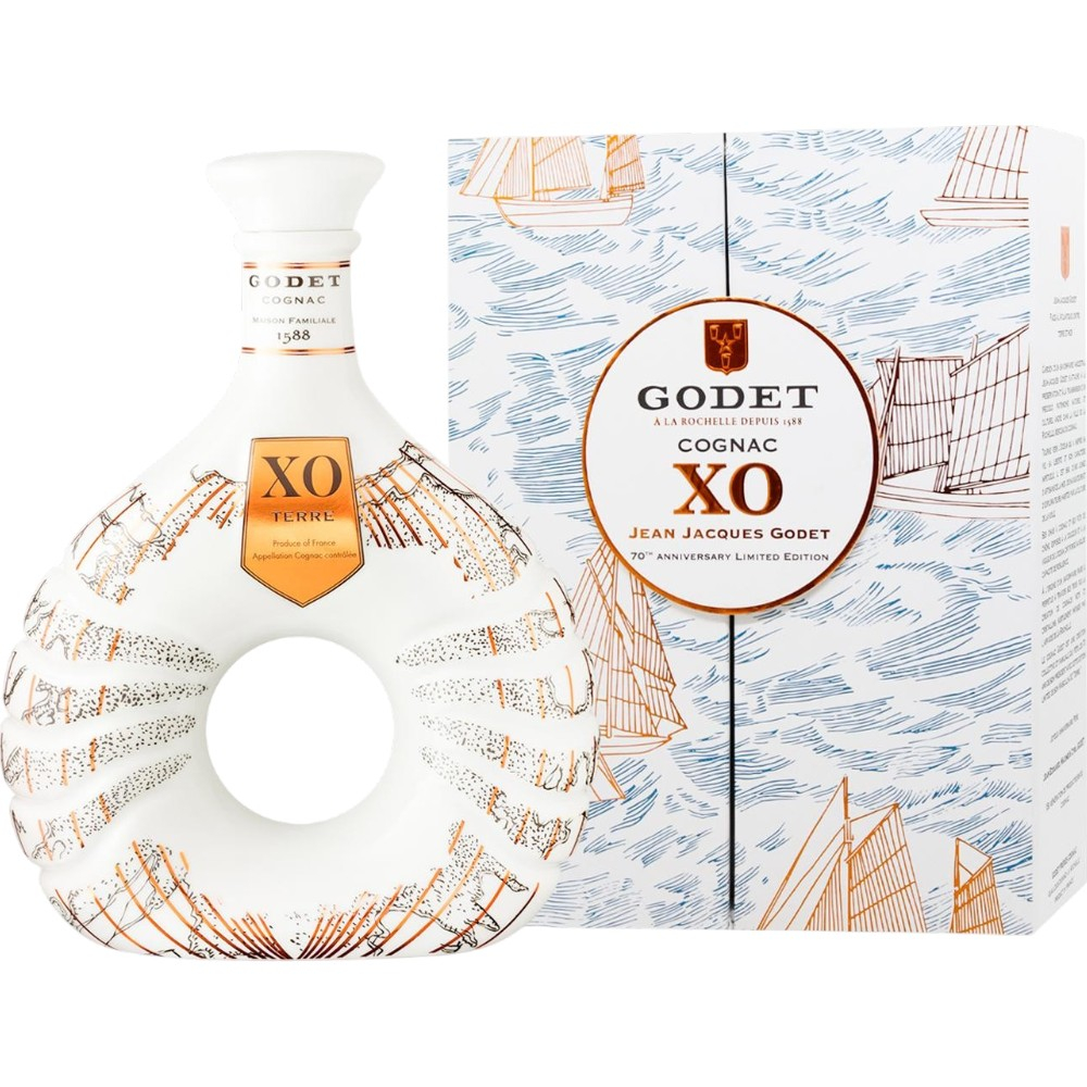 Коньяк Godet XO Terre Ceramic 0,7 л. В подарочной коробке