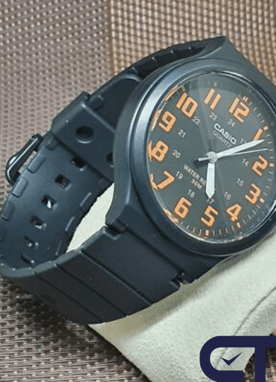 Casio MW-240-4B — мужские наручные часы