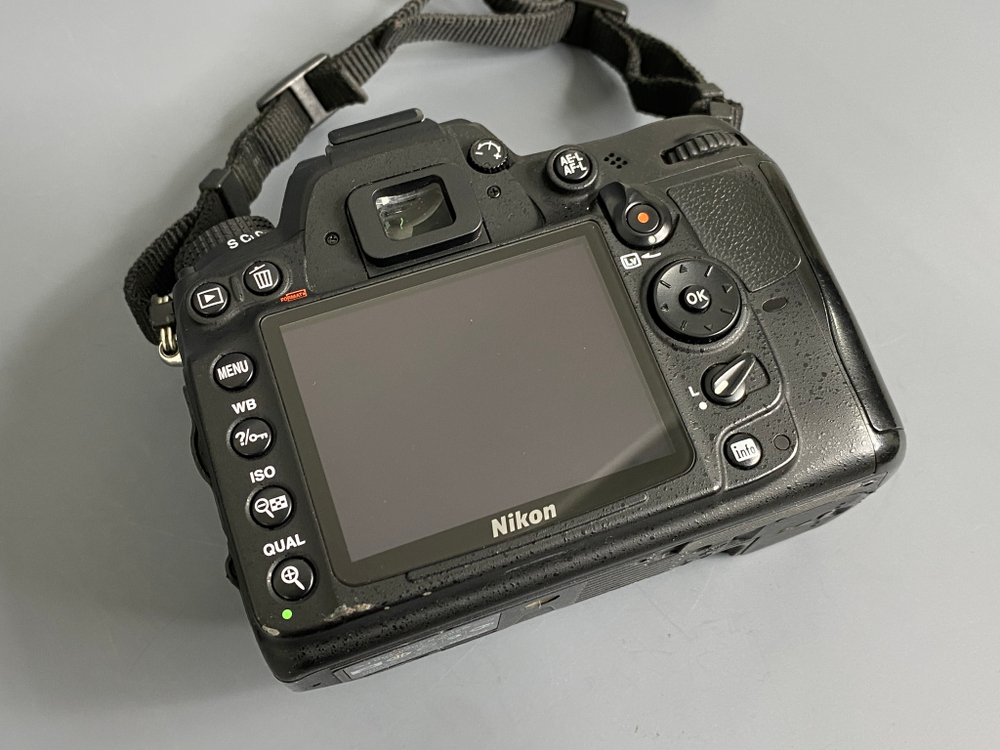 Nikon D7000 11.000 кадров