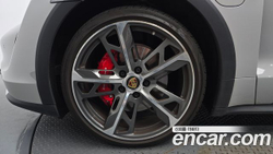 Porsche Taycan 4S — 2023