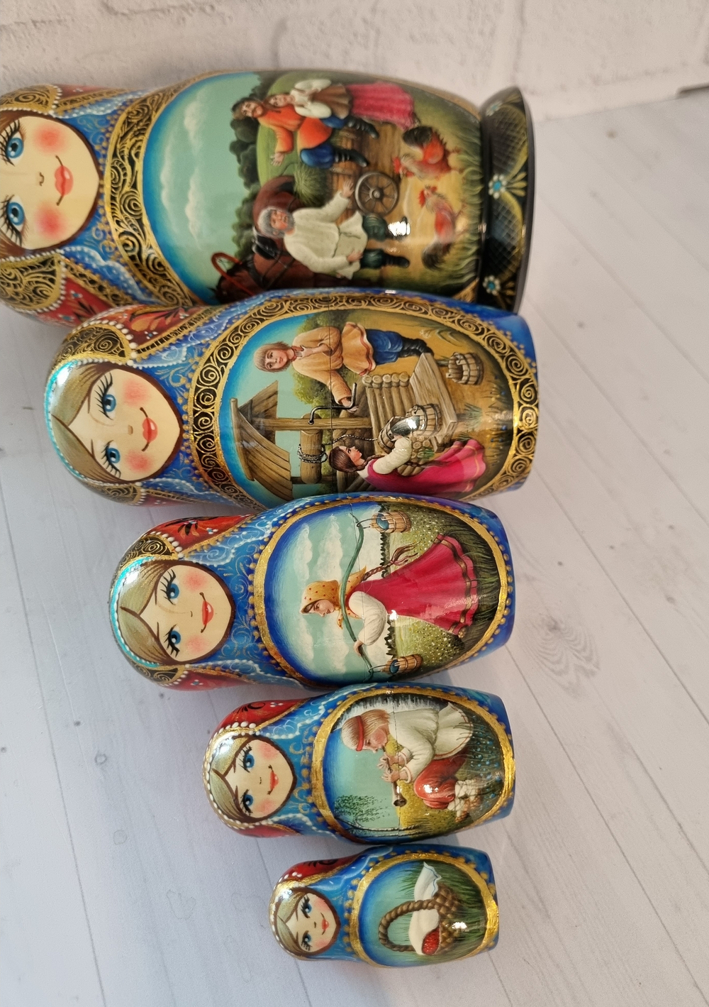 Матрешка 18см "Русская деревня" 5 мест