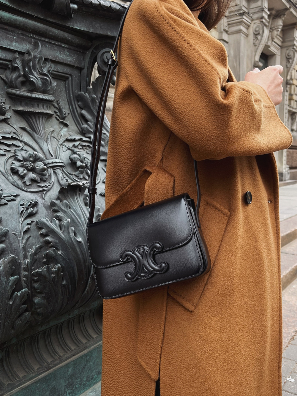 Celine Classique Triomphe