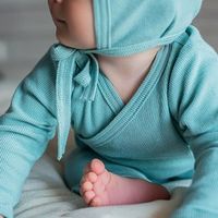 Боди-кимоно с длинным рукавом из рифленой ткани "Бриз" 0+