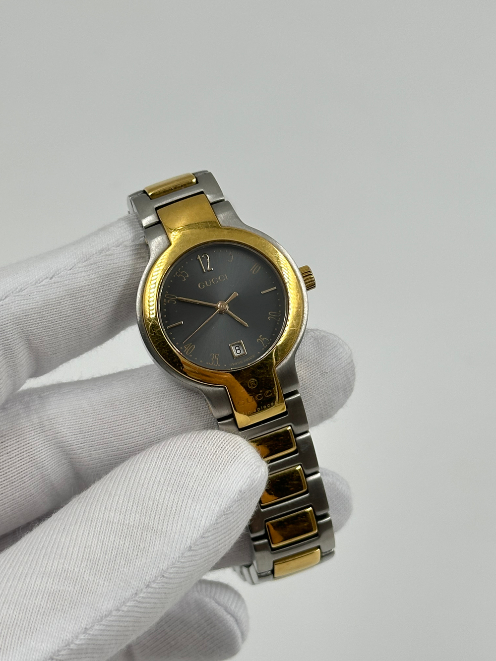 Часы Gucci 8900L