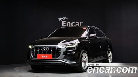 Audi Q8 45 TDI Quattro Premium — 2022