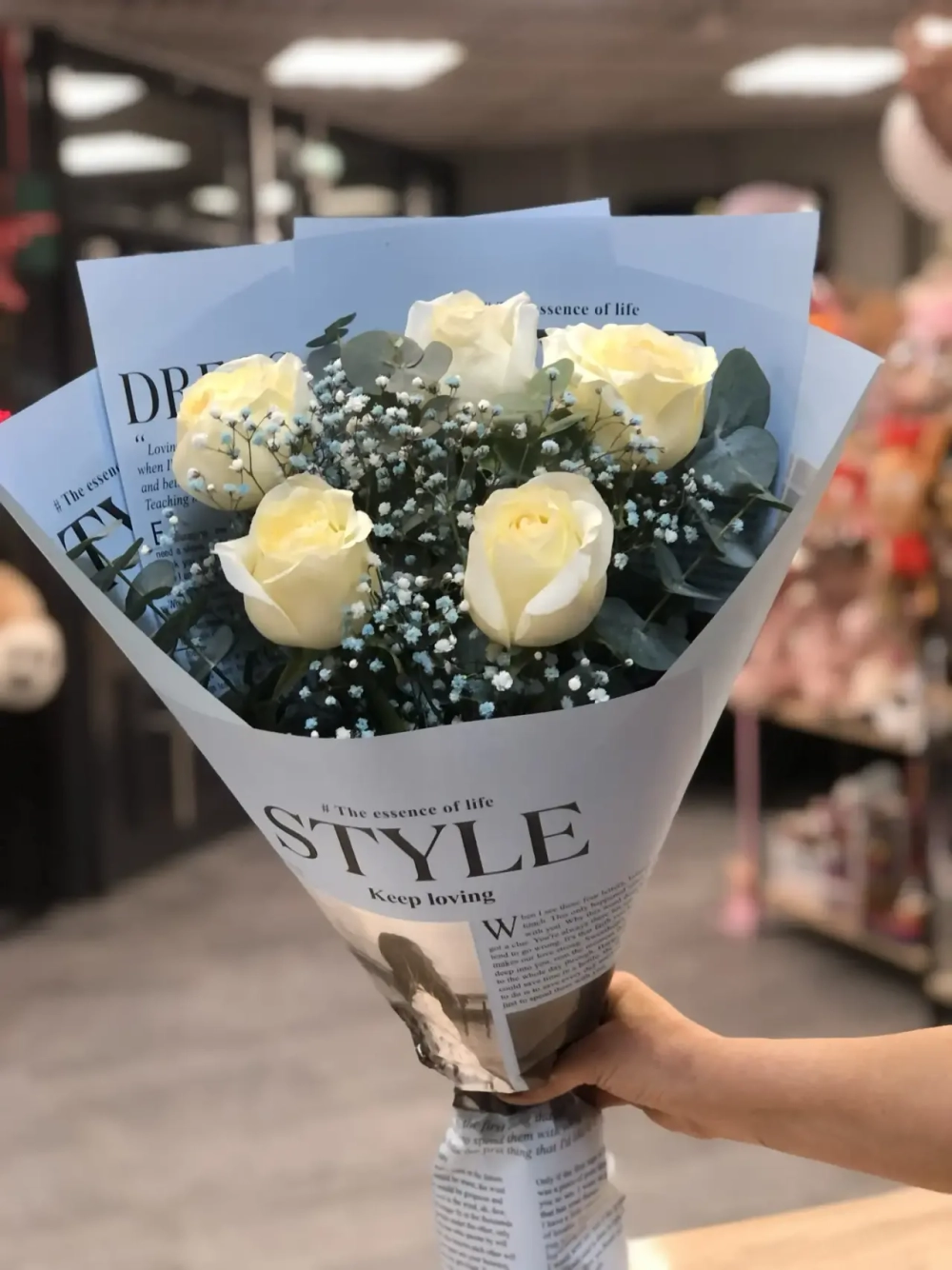 Букеты из белых роз