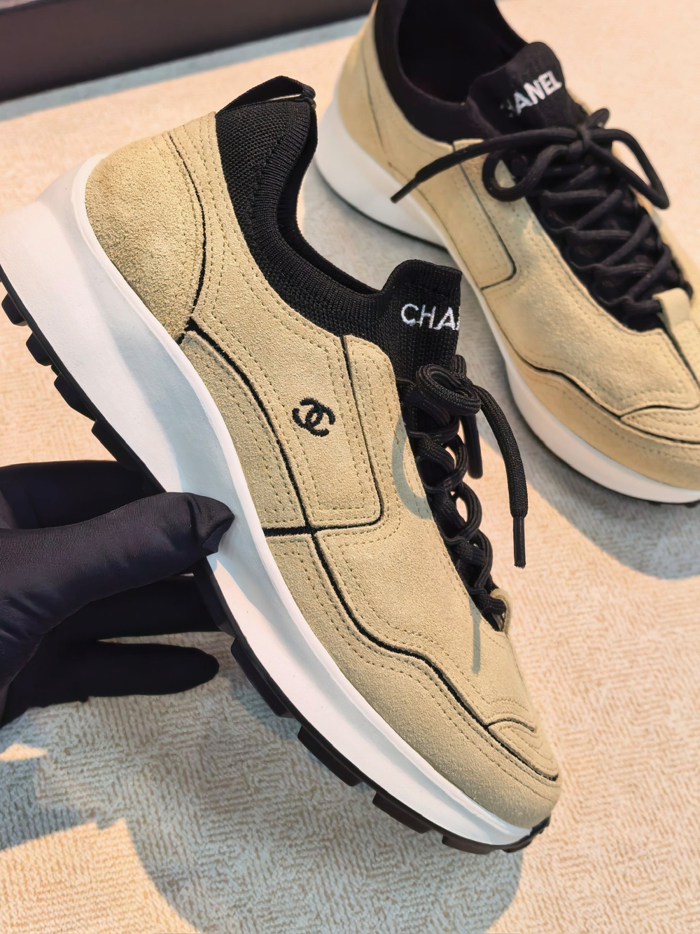 Кроссовки Chanel