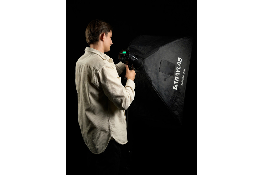 Осветитель светодиодный Raylab RL-100 Sunlight 2700-6500K с сумкой