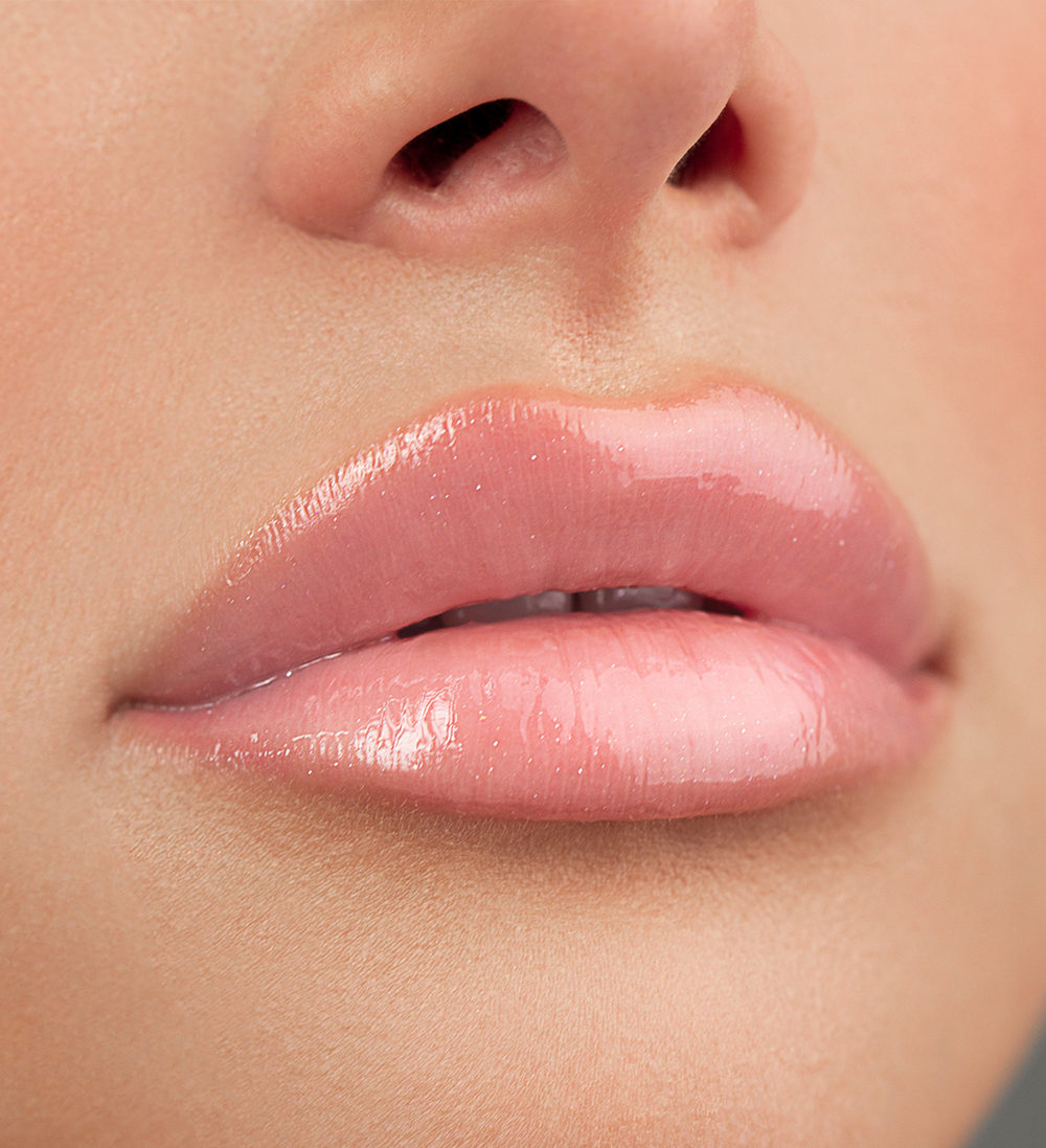 LuxVisage Блеск для губ с эффектом объёма Icon Lips Тон 501 Baby Pink 3,4 мл