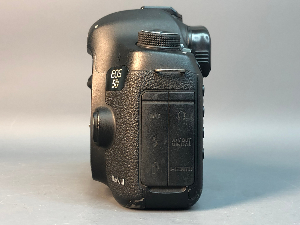 Canon EOS 5D Mark III, 242844 кадров пробега