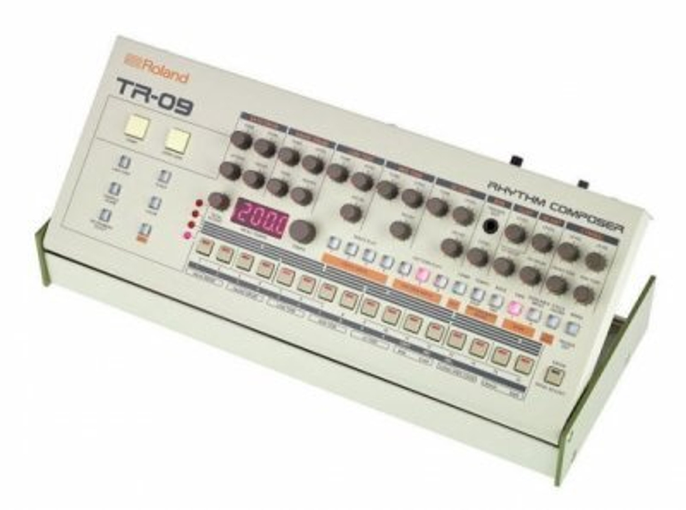 ROLAND TR-09 драм машина Boutique