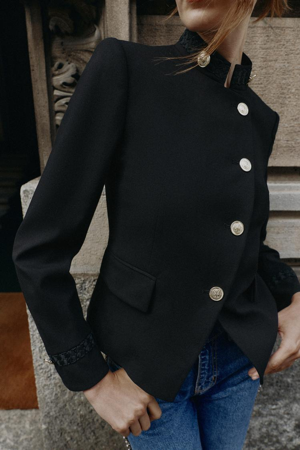 ZARA ДВУБОРТНЫЙ БЛЕЙЗЕР С ТЕКСТУРНОЙ ОТДЕЛКОЙ, ЧЕРНЫЙ