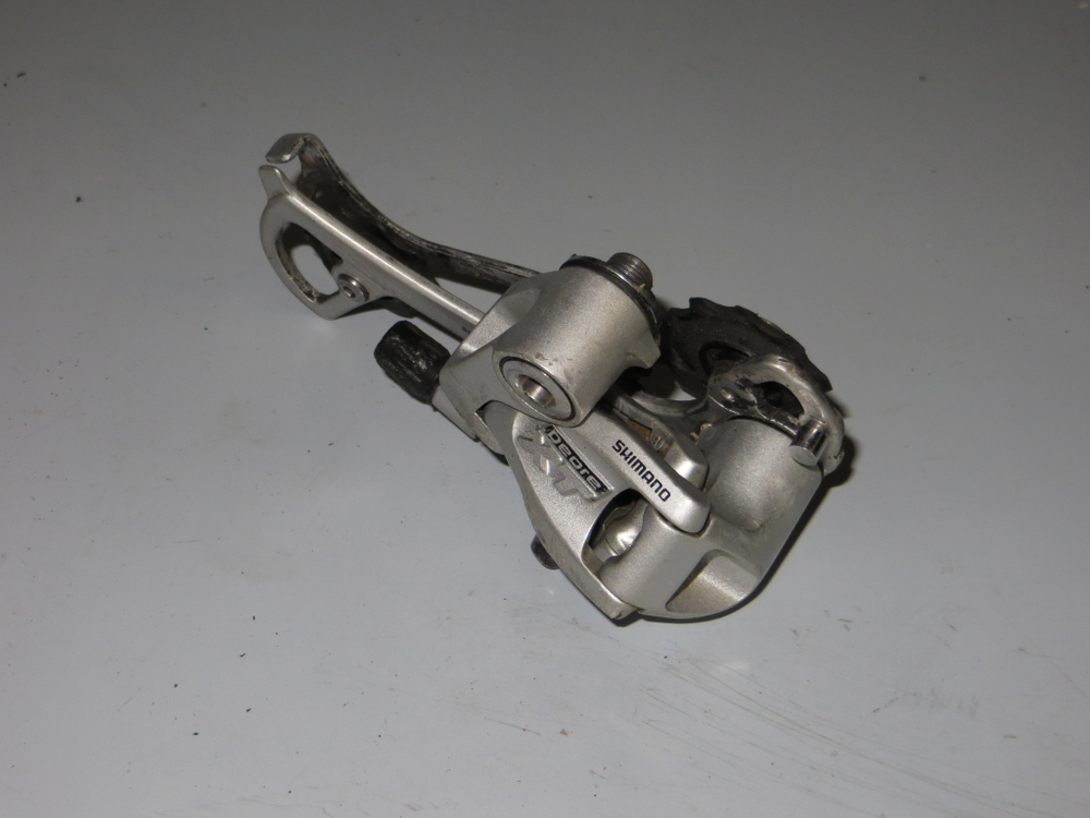 Переключатель задний Shimano Deore XT RD-761 SGS 9 ск.
